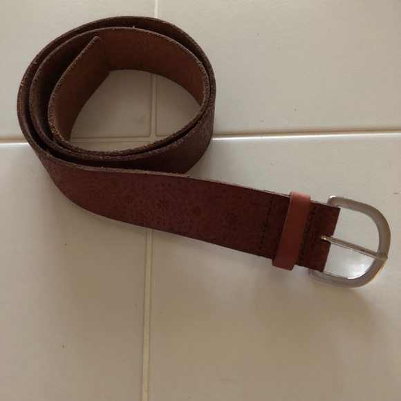 Talbots Accessories - Lucky Brand like belt re-posh